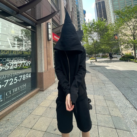 Meet your Posher, Reuben - Picture 2 of 2